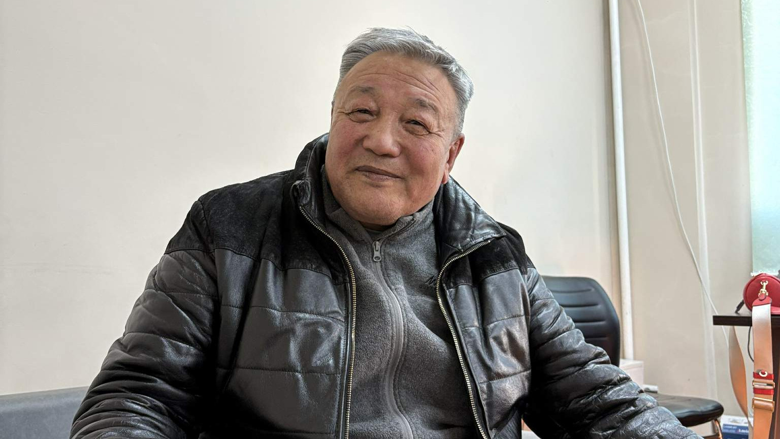 Д.Сумъяадорж: Үнэний төлөө явж байгаа хүмүүсийг хорьж цагдаж байна